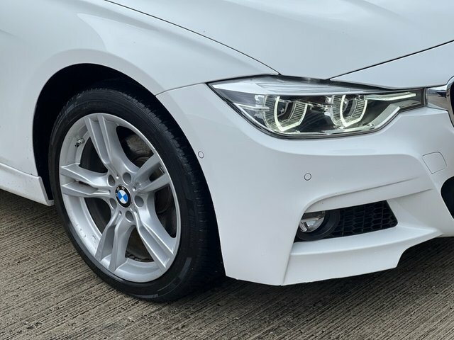 BMW 3 Series 2018 2.0 320D M Sport Touring Xdri YE18XMG White #5
