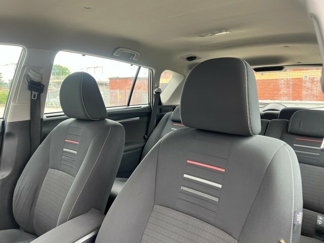 Toyota Verso D-4d Icon White #27