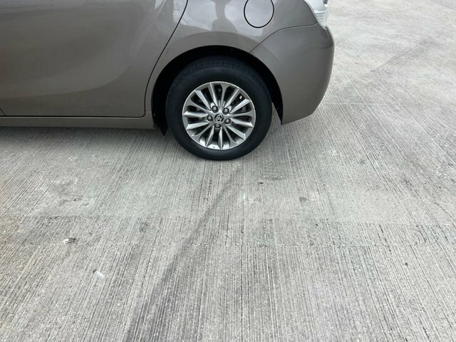 Toyota Verso D-4d Icon White #11