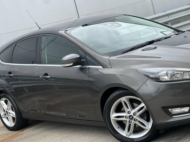 Ford Focus 2017 1.5 Tdci Titanium Hatchback WR17NXF Grey #4