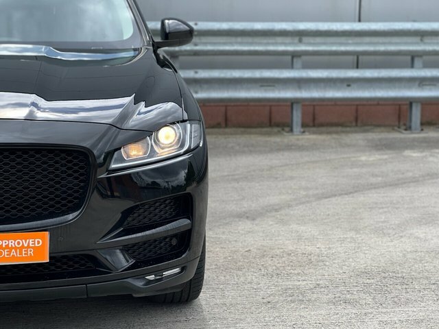 Jaguar F-Pace 2017 2.0 D180 Prestige Suv Awd Eur Black #5
