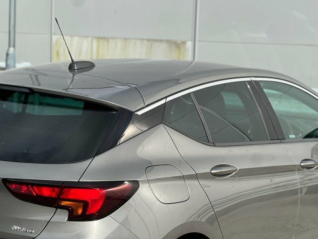 Vauxhall Astra 1.4I Turbo Elite Hatchback 150 White #16