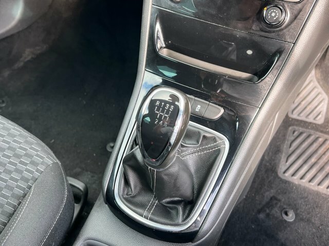 Vauxhall Astra 1.4I Turbo Elite Hatchback 150 White #23