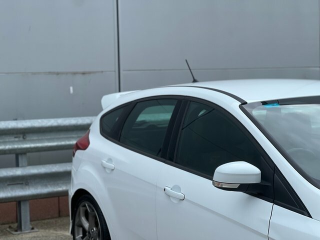 Ford Focus 2017 2.0 Tdci St-2 Hatchback Eur White #5