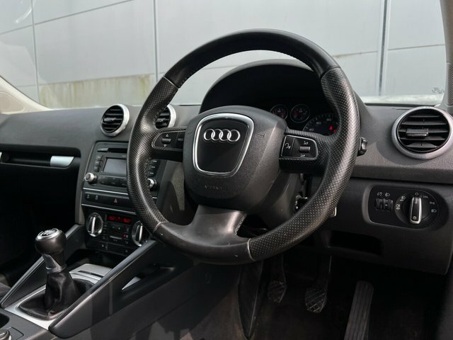 Audi A3 2011 11 2.0 Blue #21