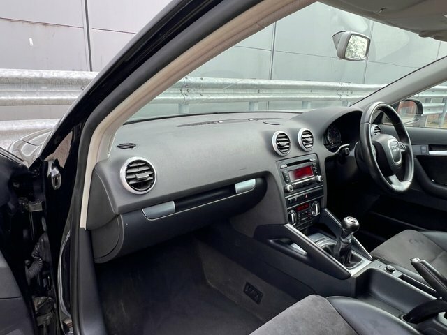 Audi A3 2011 11 2.0 Blue #24