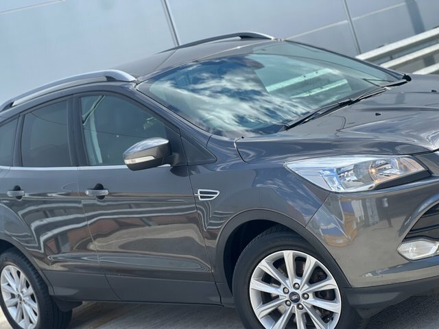 Ford Kuga 2015 2.0 Tdci Titanium Suv 2Wd E Grey #4