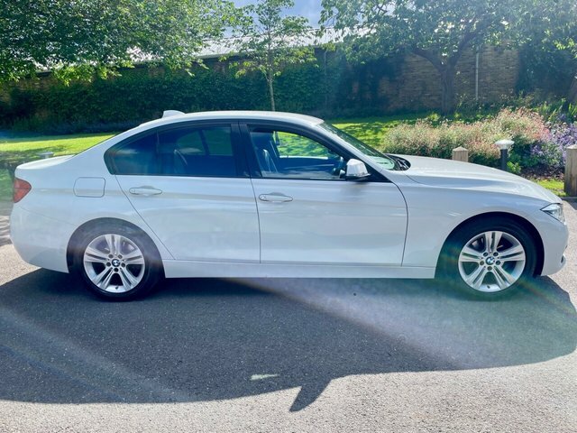 BMW 3 Series Saloon YD68SZV White #4