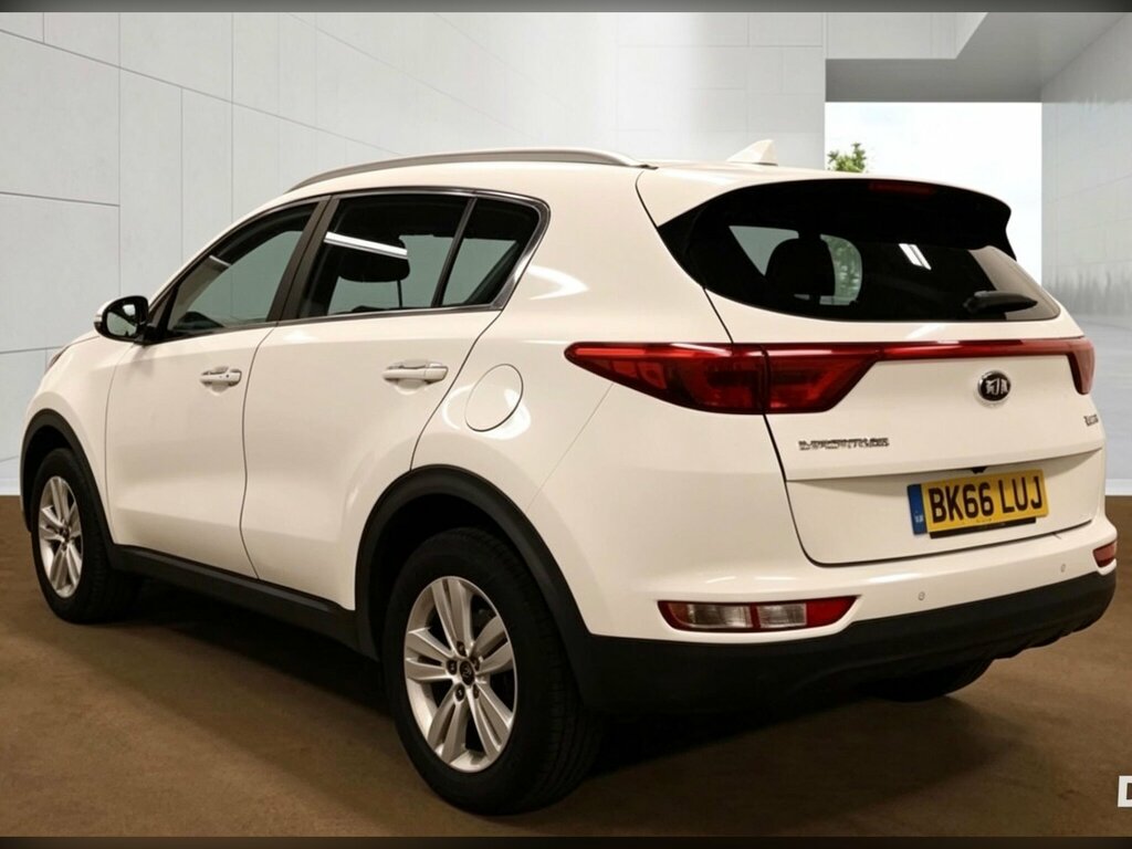 Kia Sportage 1.6 Gdi 2 Euro 6 Ss BK66LUJ White #4