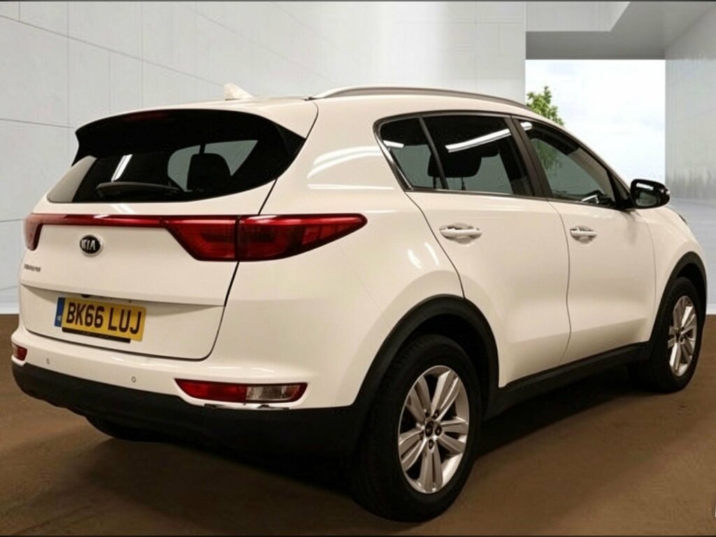 Kia Sportage 1.6 Gdi 2 Euro 6 Ss BK66LUJ White #5