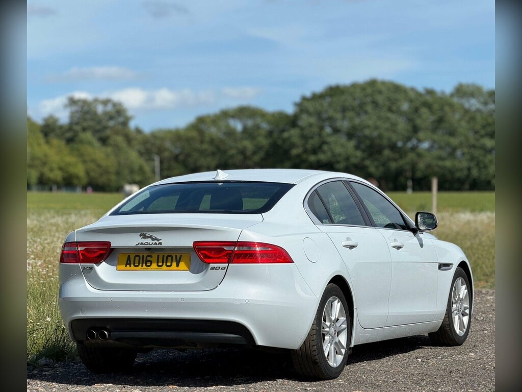 Jaguar XE 2.0D Prestige Euro 6 Ss AO16UOV White #6