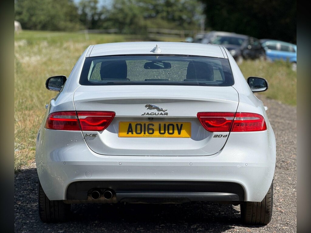 Jaguar XE 2.0D Prestige Euro 6 Ss AO16UOV White #5