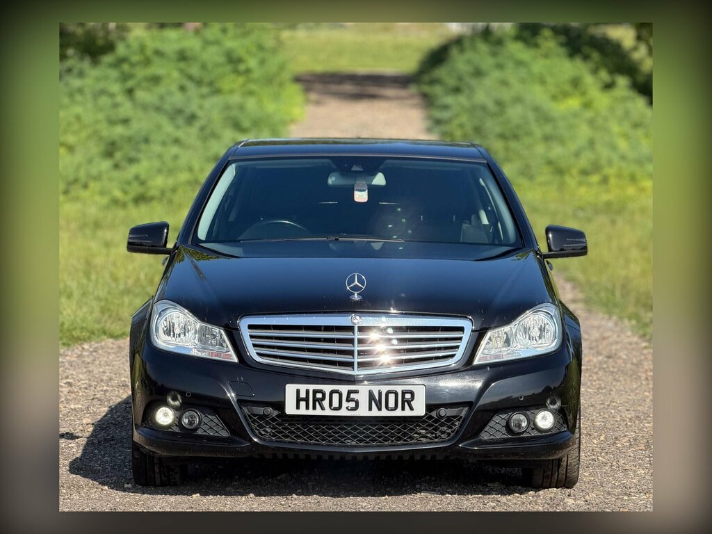 Mercedes-Benz C Class 1.8 C180 Blueefficiency Se Edition 125 G-tronic E Black #2