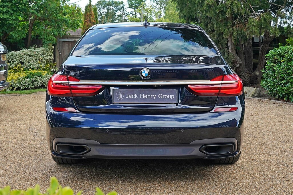 BMW 7 Series M Sport #4