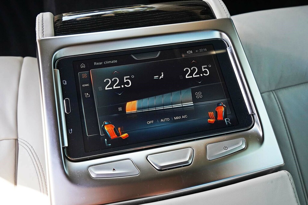 BMW 7 Series 730Ld Black #20
