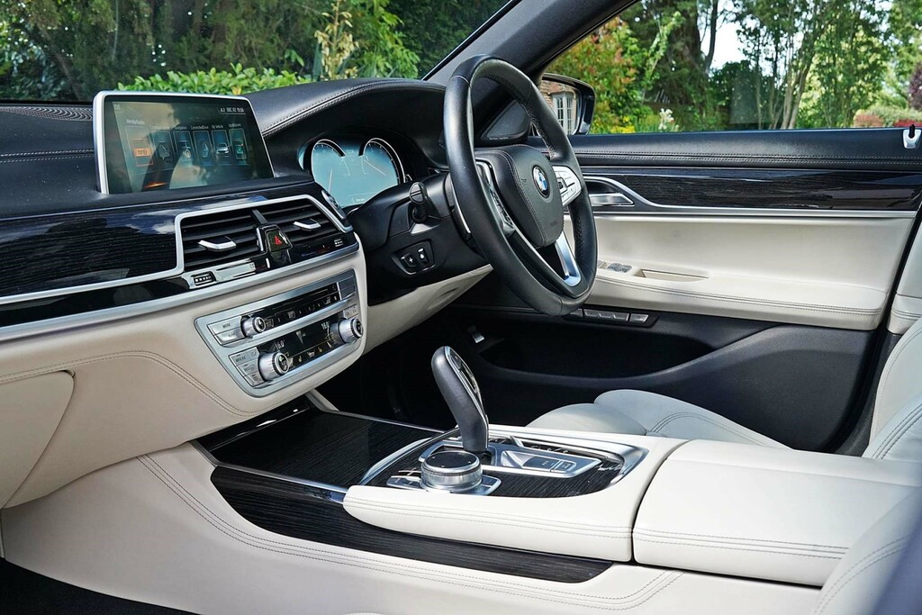 BMW 7 Series 730Ld Black #22
