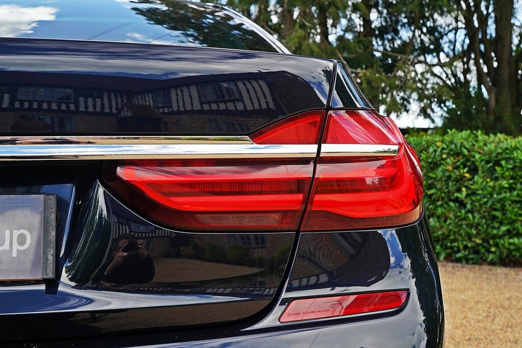 BMW 7 Series M Sport #5