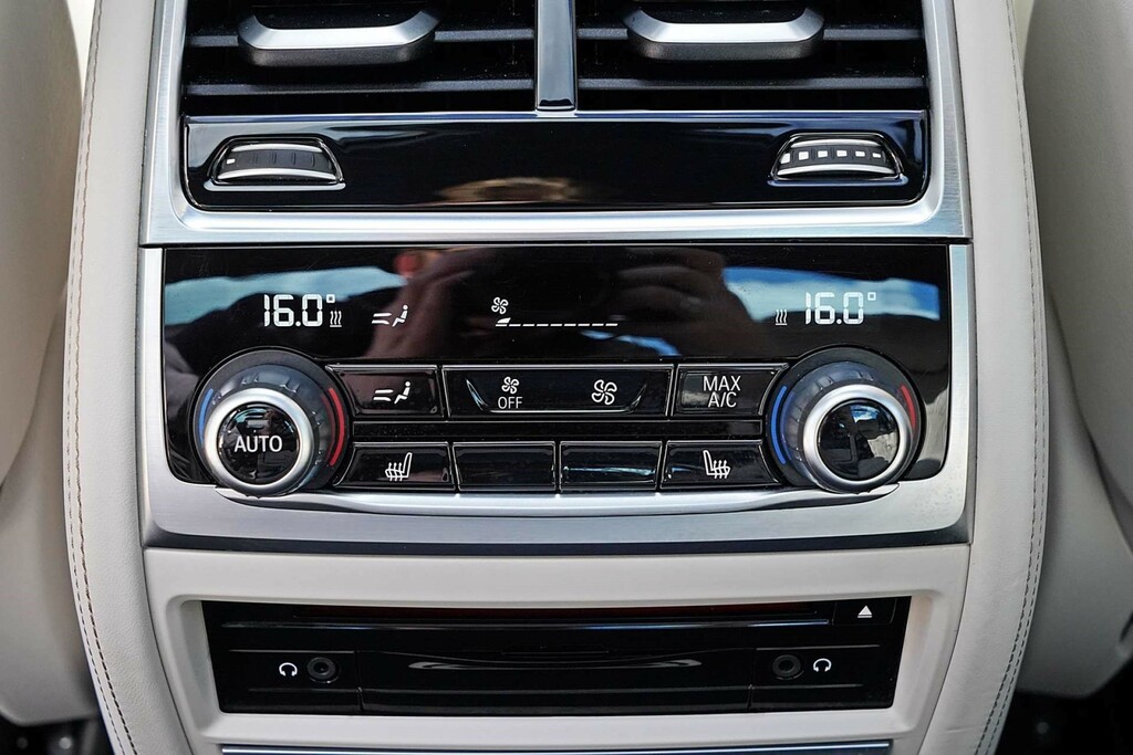 BMW 7 Series 730Ld Black #16