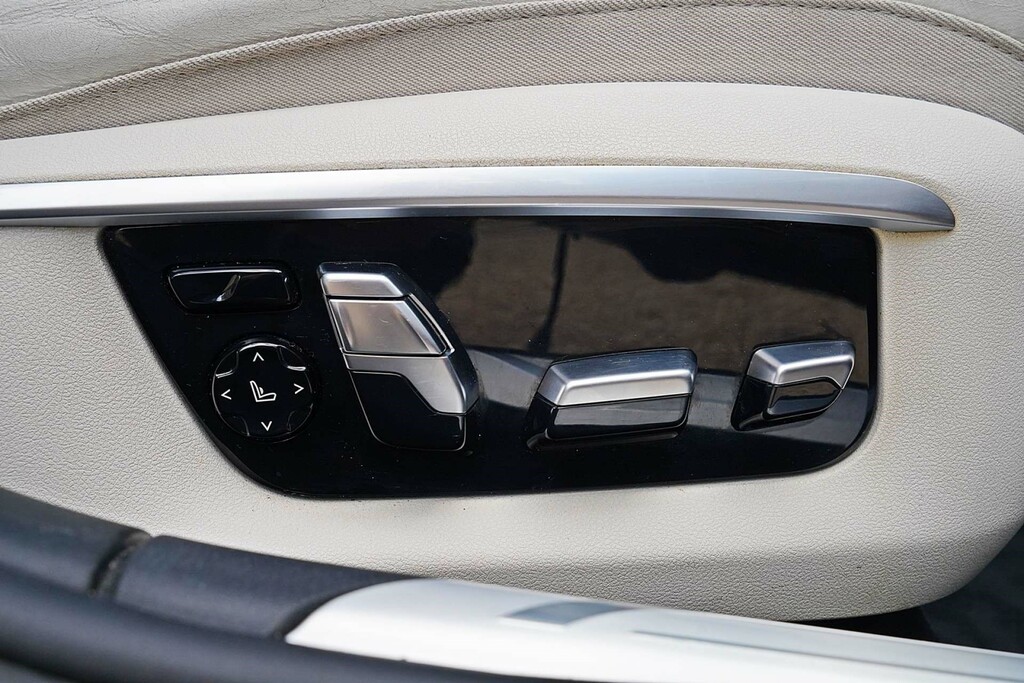 BMW 7 Series 730Ld Black #24