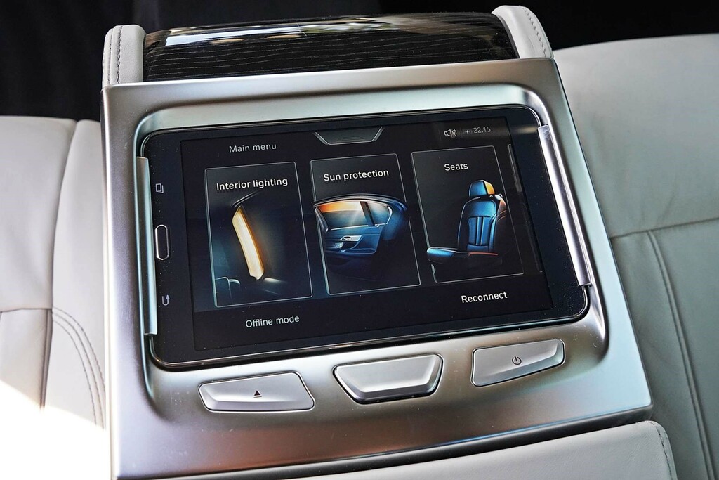 BMW 7 Series 730Ld Black #18