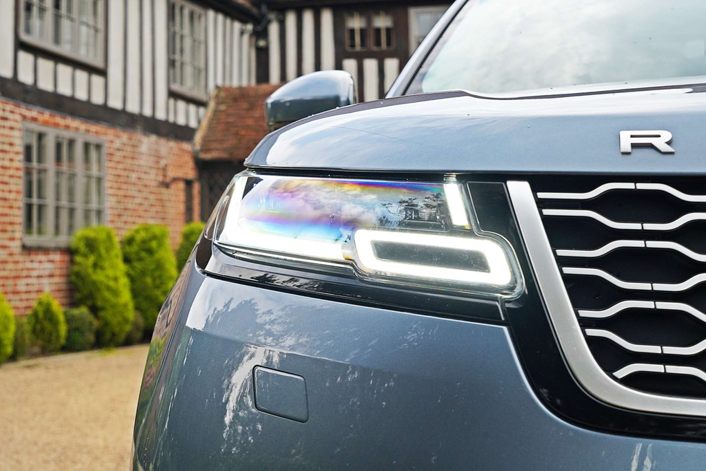 Land Rover Range Rover Velar R-dynamic Hse Red #9