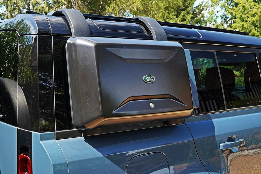 Land Rover Defender D250 Hard Top S Black #7