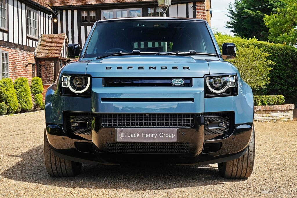 Land Rover Defender D250 Hard Top S Black #11