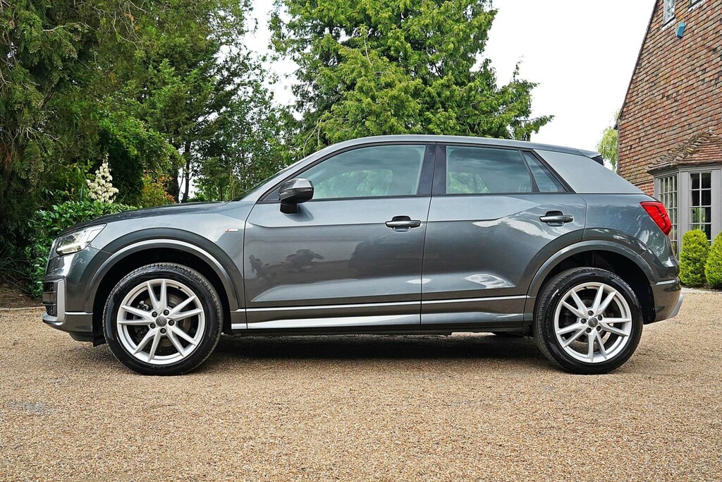 Audi Q2 S Line 40 Tfsi Quattro 4Wd #2