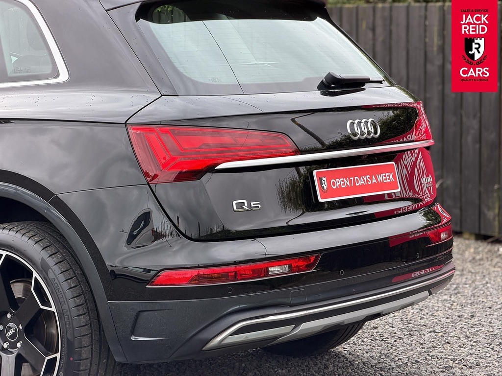 Audi Q5 Suv BV21WZO Black #3