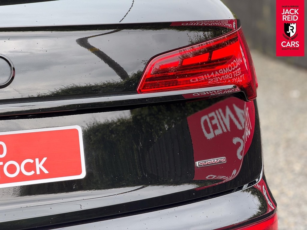 Audi Q5 Suv RV71YFM Black #4