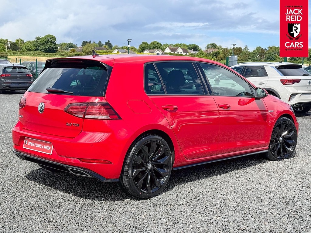 Volkswagen Golf Hatchback DA67YUF Red #5
