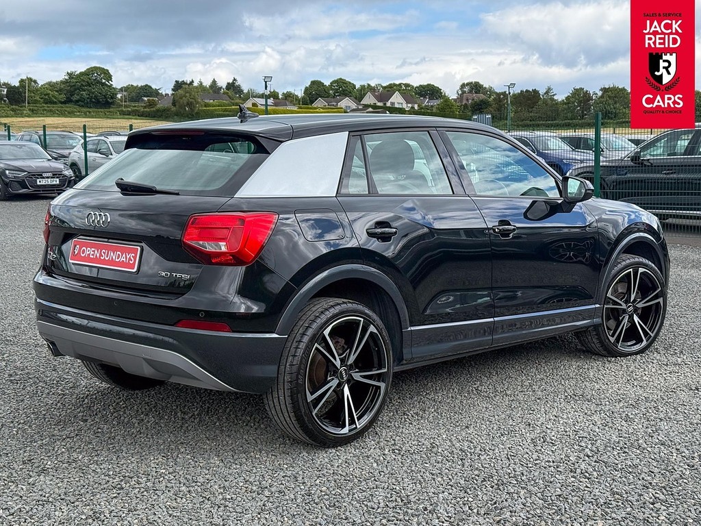 Audi Q2 Suv SH68UGO Black #4