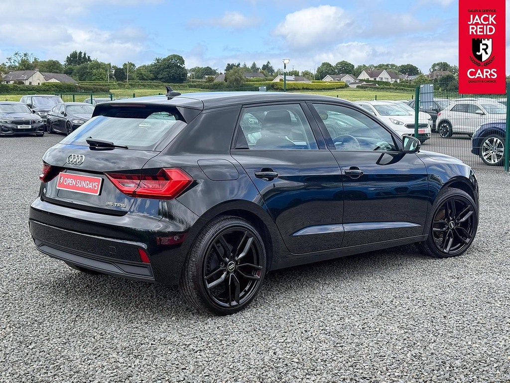 Audi A1 Hatchback RO73JPF Black #4