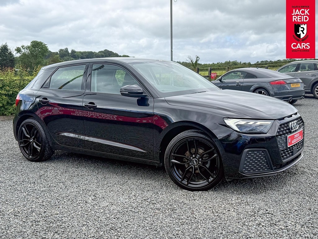 Audi A1 Hatchback RO73JPF Black #5