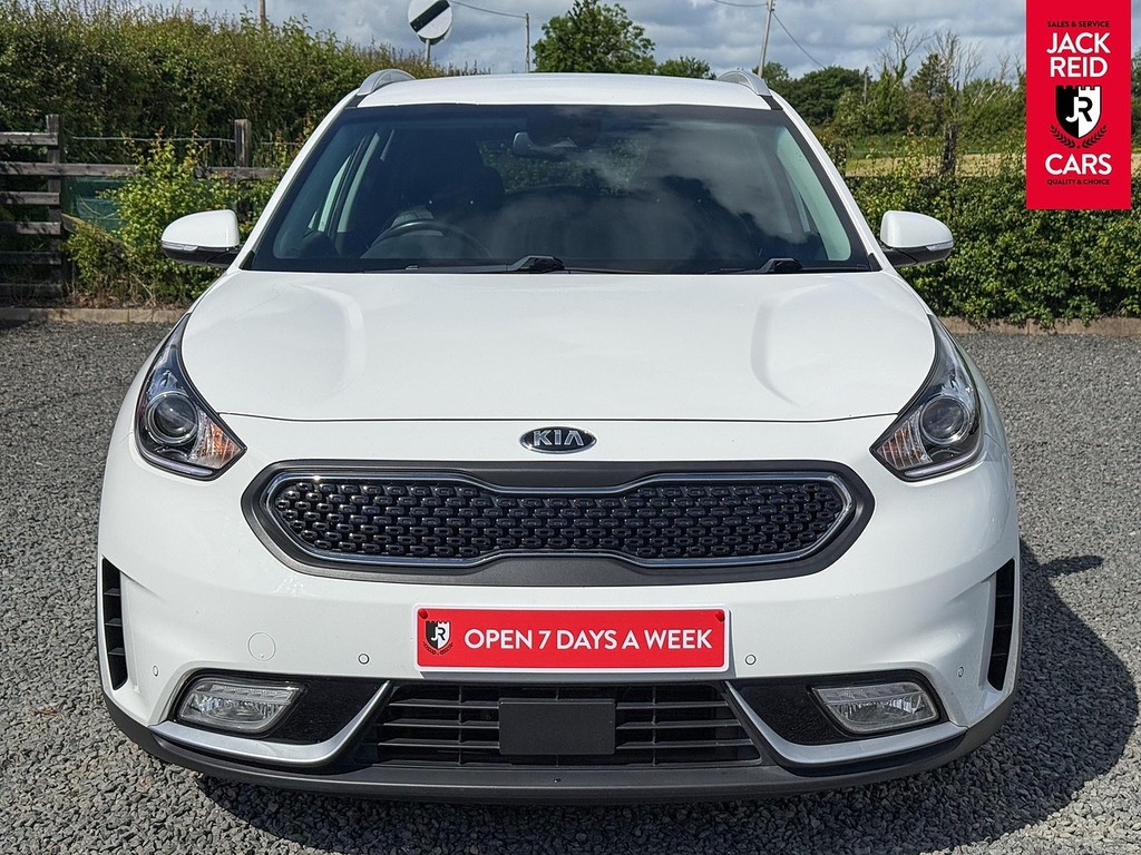 Kia Niro Suv White #6