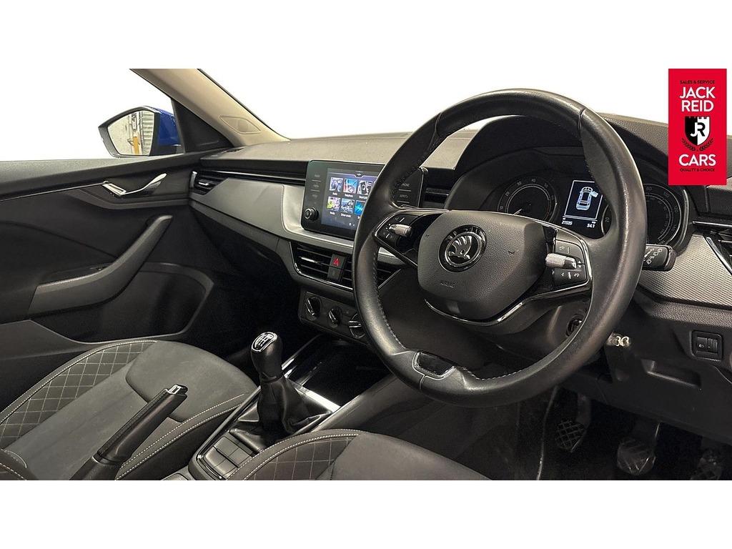 Skoda Kamiq Suv Blue #2