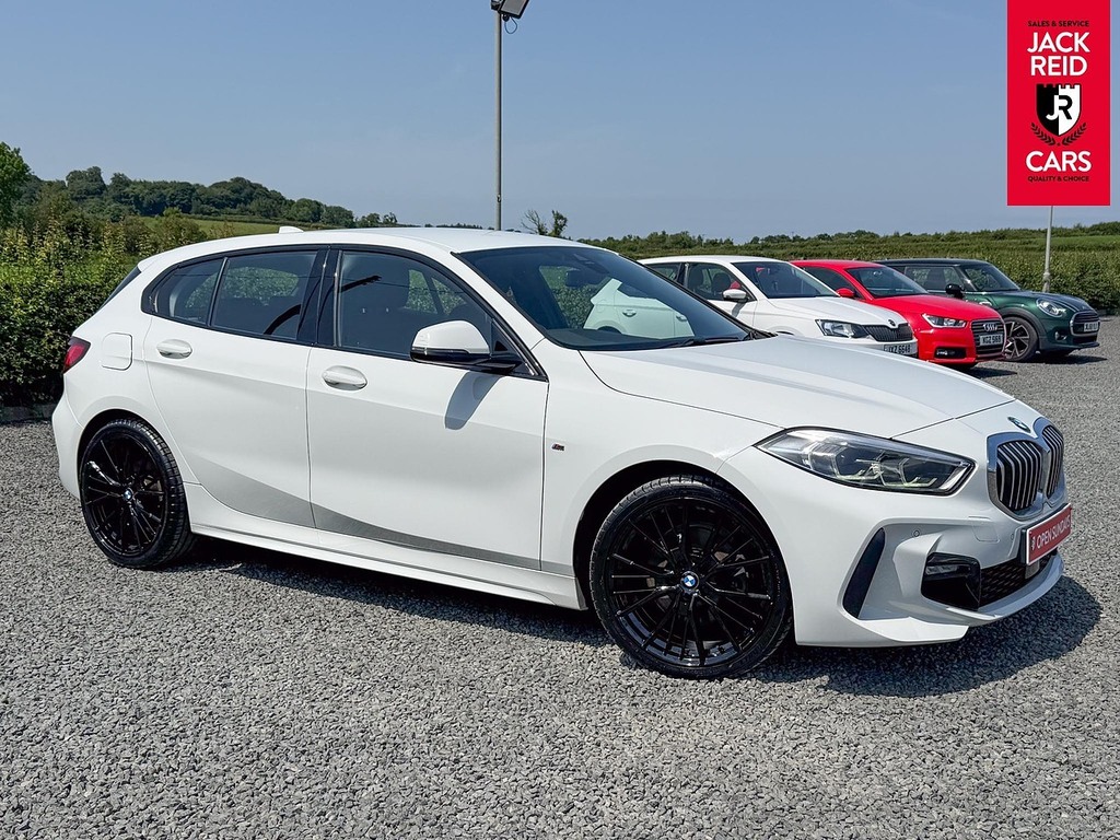 BMW 1 Series Hatchback SD70WZN White #5