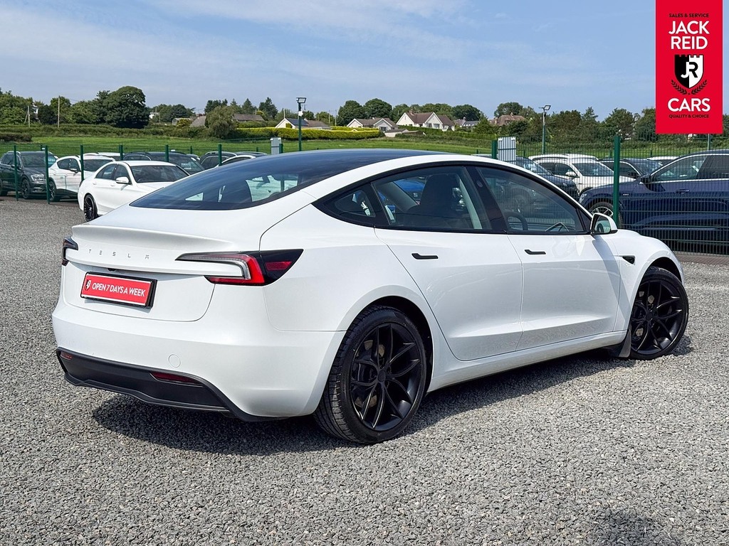 Tesla Model 3 Saloon HJ24YHU White #5