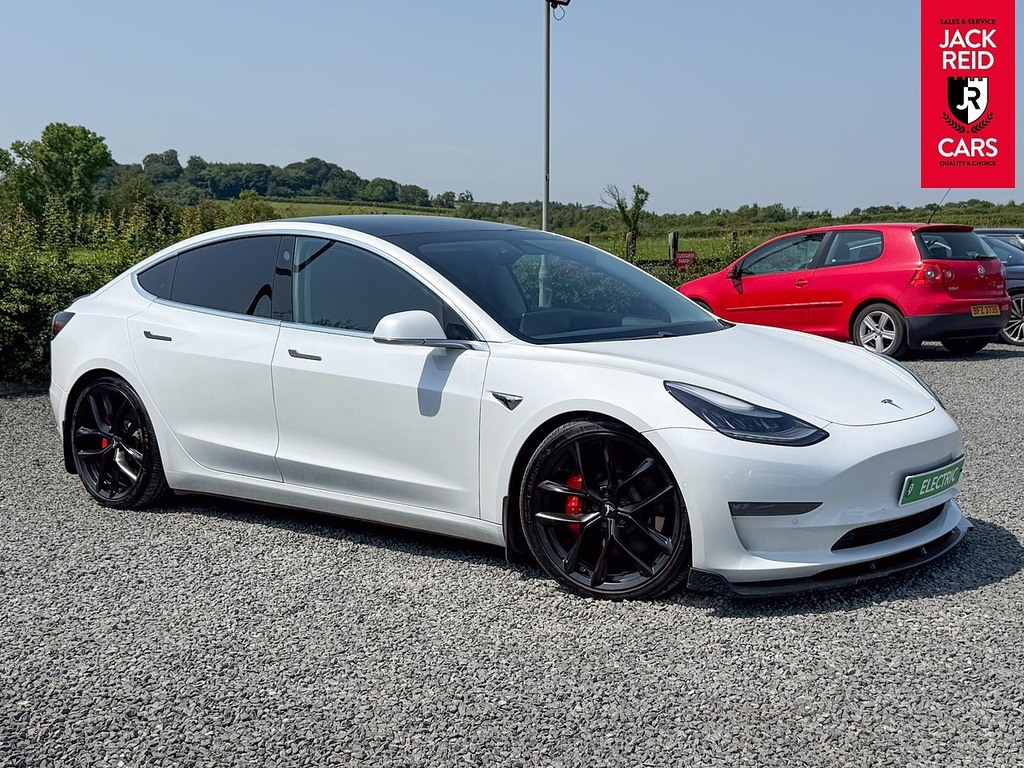Tesla Model 3 Saloon White #5