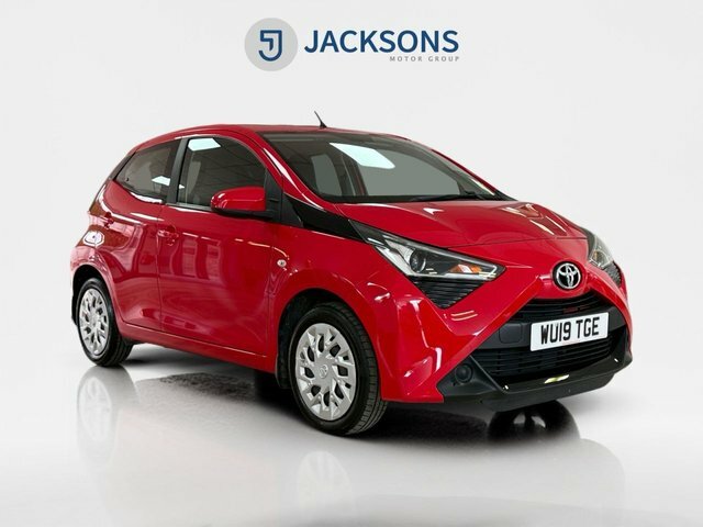 Toyota Aygo 1.0 Vvt-i X-play Hatchback Euro WU19TGE Red