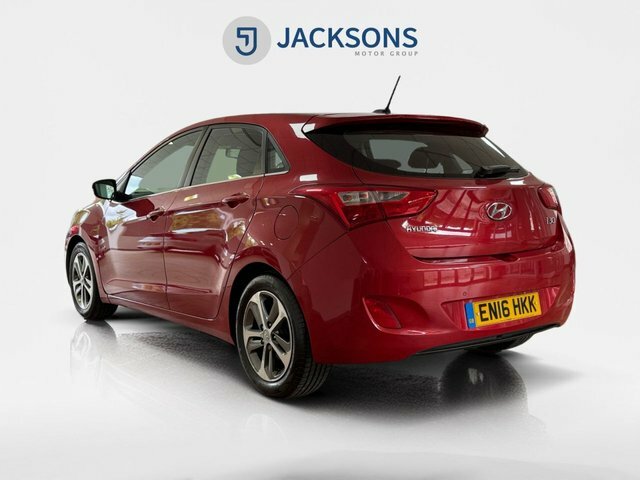 Hyundai I30 1.4 Blue Drive Se Nav Hatchback Red #6