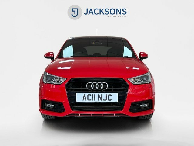 Audi A1 1.6 Tdi Black Edition Sportback AC11NJC Red #3