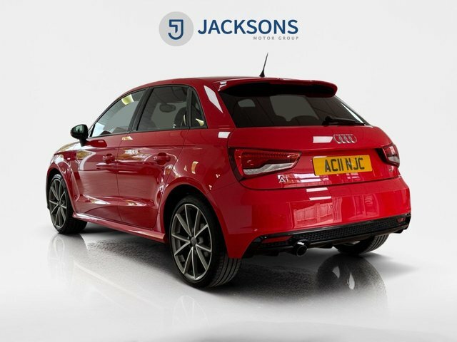 Audi A1 1.6 Tdi Black Edition Sportback AC11NJC Red #6