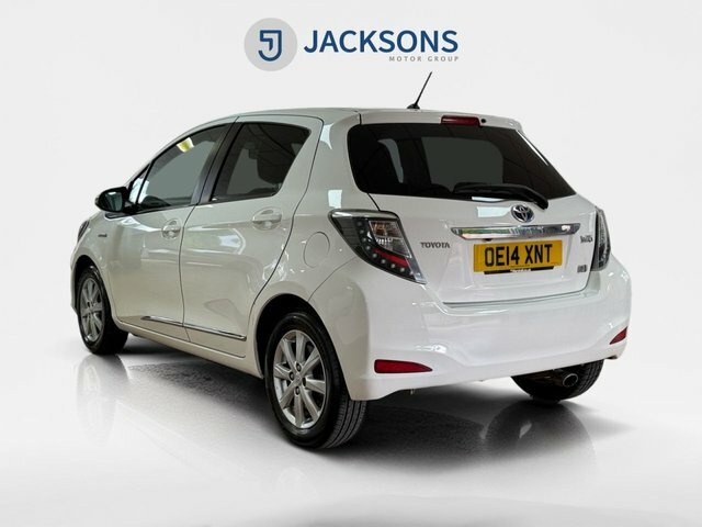 Toyota Yaris 1.5 Vvt-h Icon Plus Hatchback Hybrid Cv OE14XNT White #6