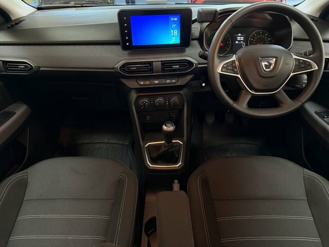 Dacia Sandero 1.0 Tce Comfort Hatchback Euro 6 EY71VKO Red #2