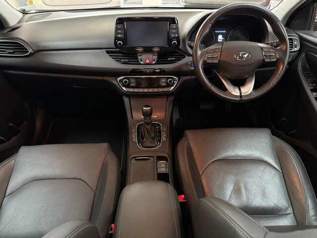 Hyundai I30 1.4 T-gdi Blue Drive Premium Se Hatchback Petr Red #2