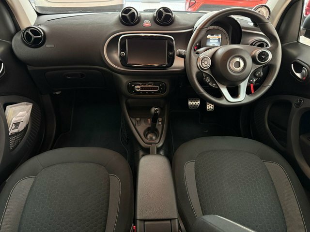 Smart Fortwo Coupe 17.6Kwh Premium Coupe 22Kw Char Black #2