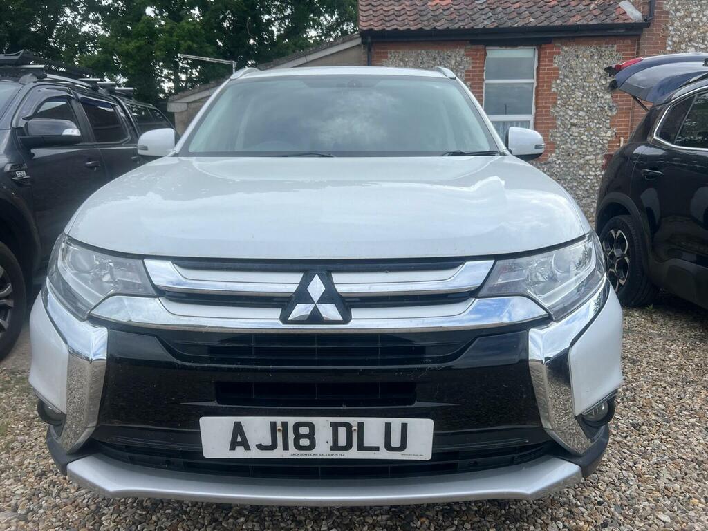 Mitsubishi Outlander 2.2 Di-d 3 4Wd Euro 6 Ss White
