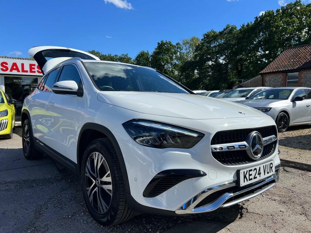 Mercedes-Benz GLA Class Suv 1.3 Gla200h Mhev Sport Executive 7G-dct Euro KE24VUR White