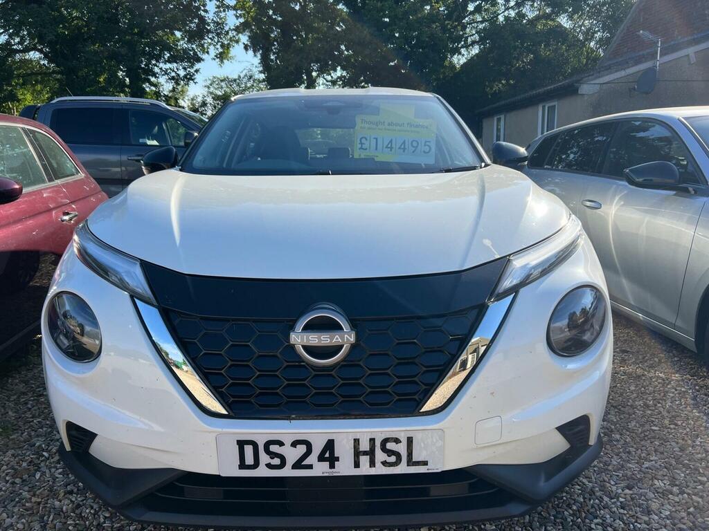 Nissan Juke 1.6 Acenta Premium Euro 6 DS24HSL White #3